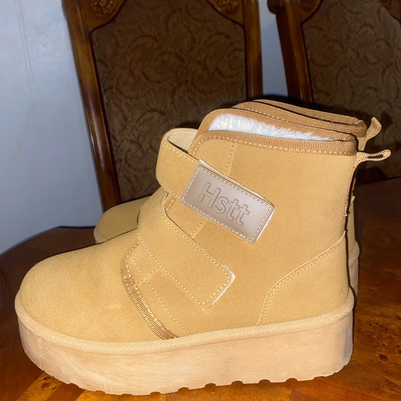 Hstt Shoes - Hstt boots size 39 / us 8.5 🥾